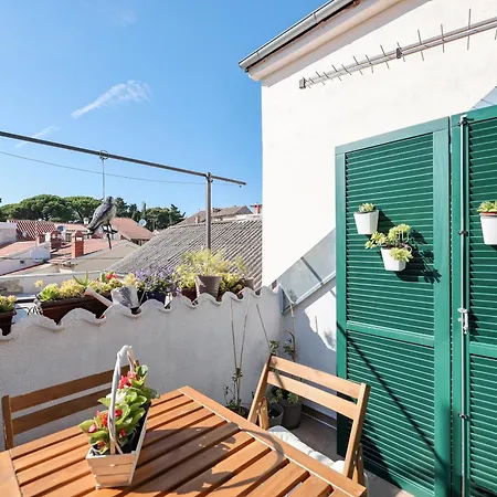 Kuca Dide Mate Sveti Filip i Jakov