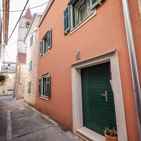 Kuca Dide Mate Feriehus *