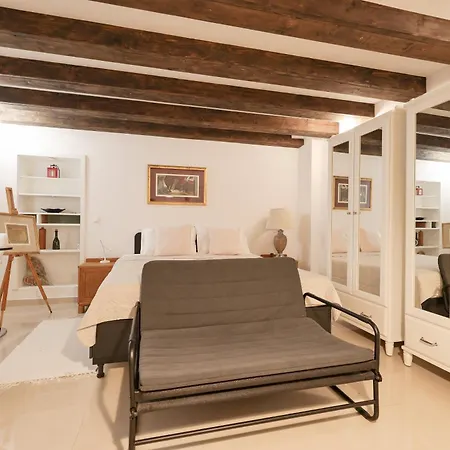 Kuca Dide Mate Holiday home